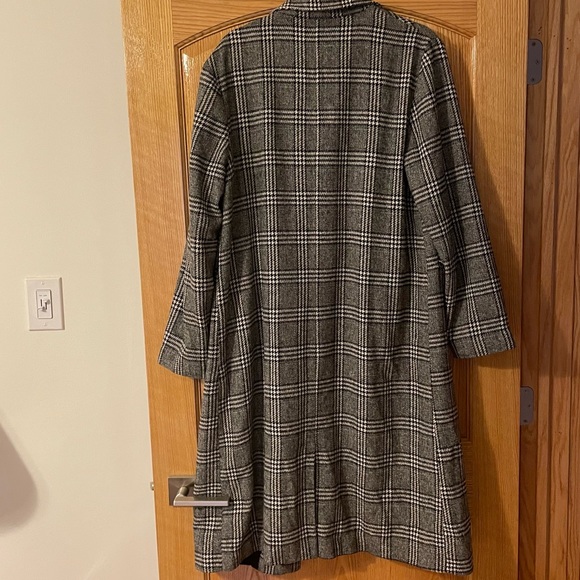 Grey Plaid Tailored Coat, Size XL - Picture 5 of 12